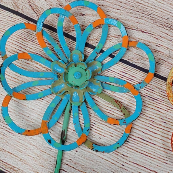 Metal Flower Wall Candle Holders Multicolor - Picture 4 of 5